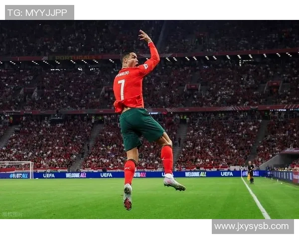 足坛传奇巅峰对决梅西迎战C罗技艺与激情全面碰撞